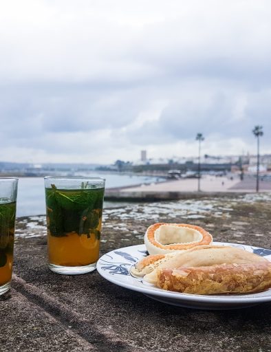 moroccan mint tea with almond cookies