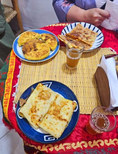 Msemmen flat bread with mint tea